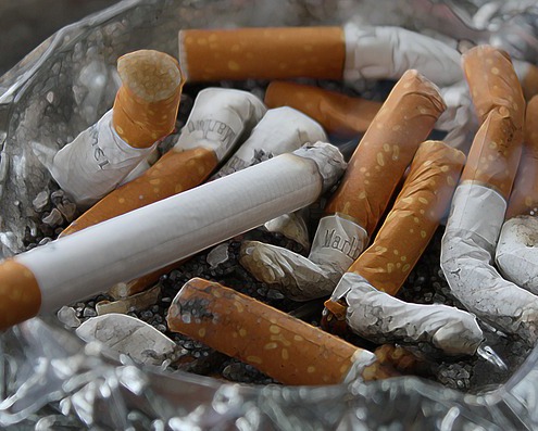 cigarettes 83571 640